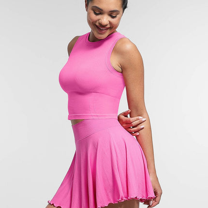 Wholesale Supportive Seamless Sports Top with Built-in Bra & Removable Cups.